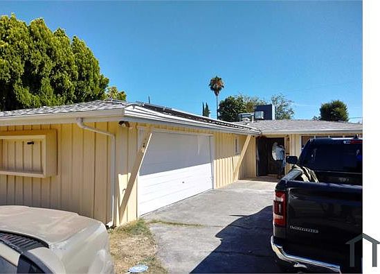 3rd image of 22148 Covello St