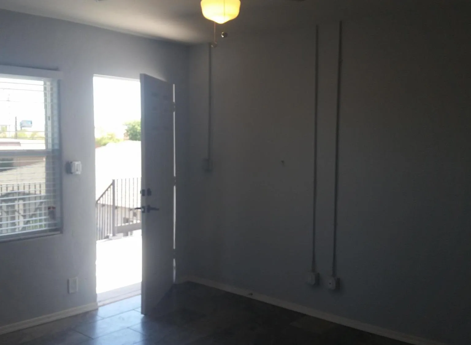 1 bed, 1.0 bath, 480 sqft, $775 — Photo 3