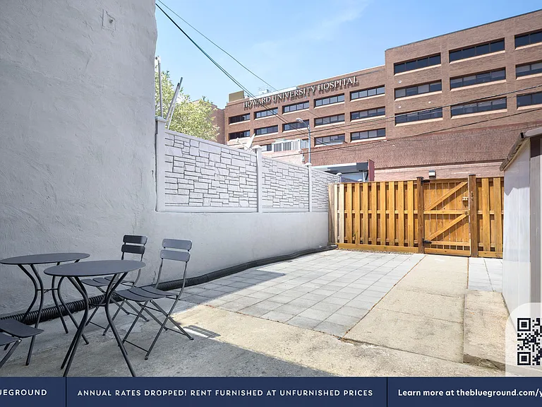 Building's Courtyard