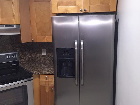2nd image of 212 Lake Pointe Dr #6