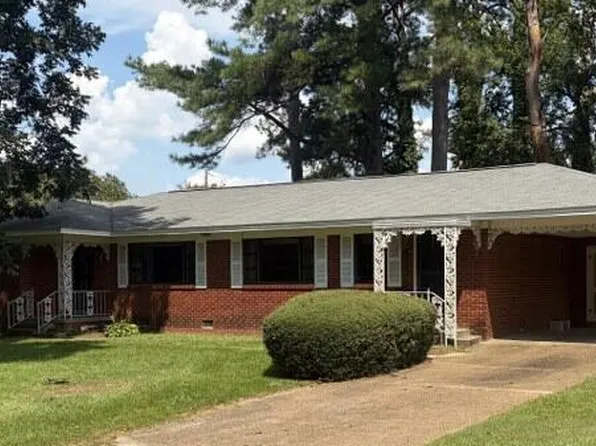 122 Pecan Ave, Nettleton, MS 38858