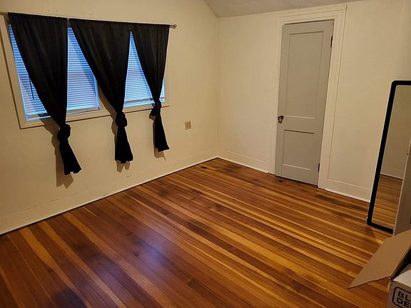 5th image of 132 Norfolk St Floor 2