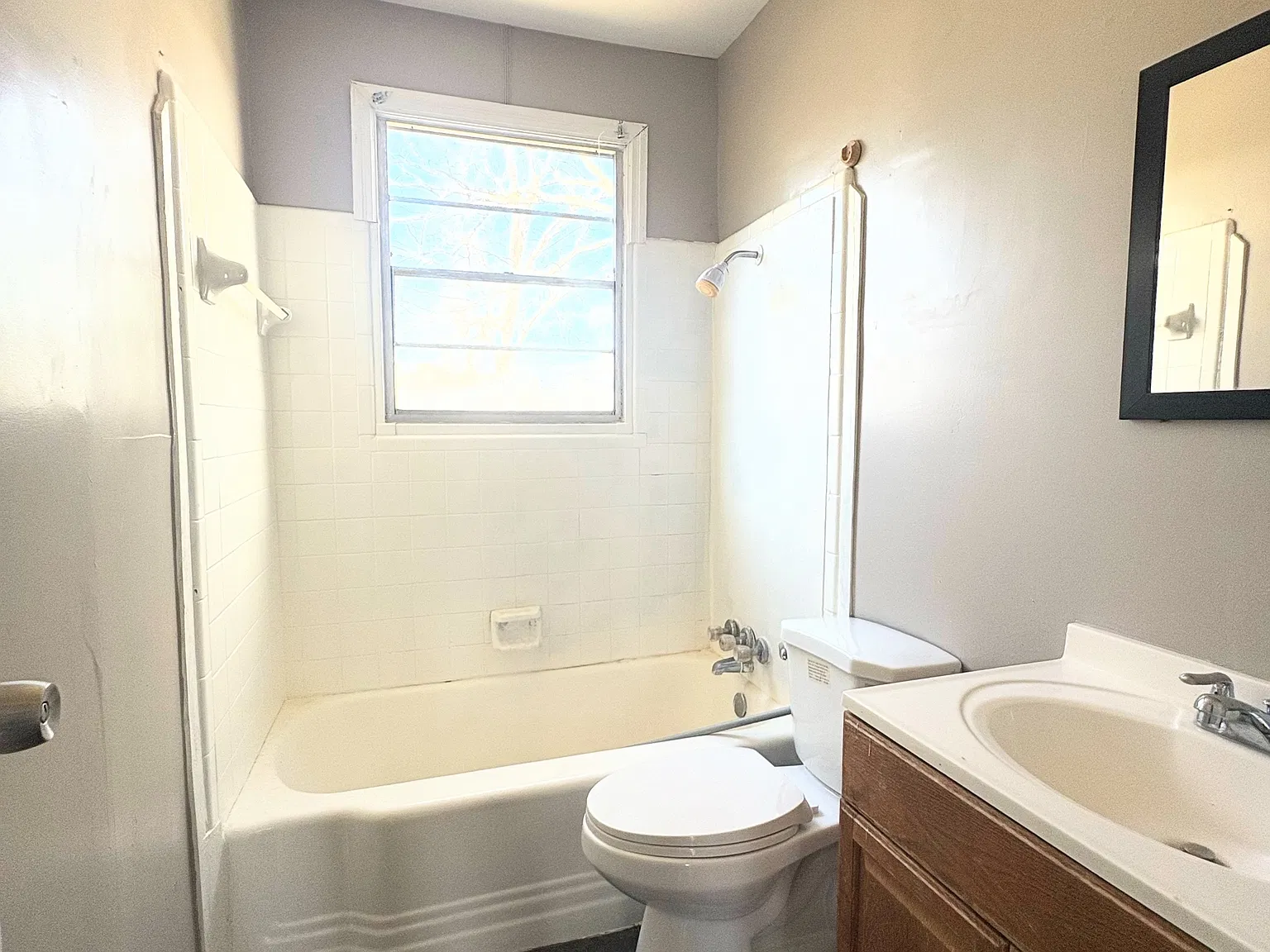3212 Avenue G - 1 — Photo 3