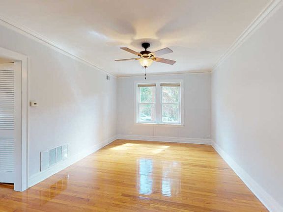 3rd image of 3358 N Kildare Ave Unit 1