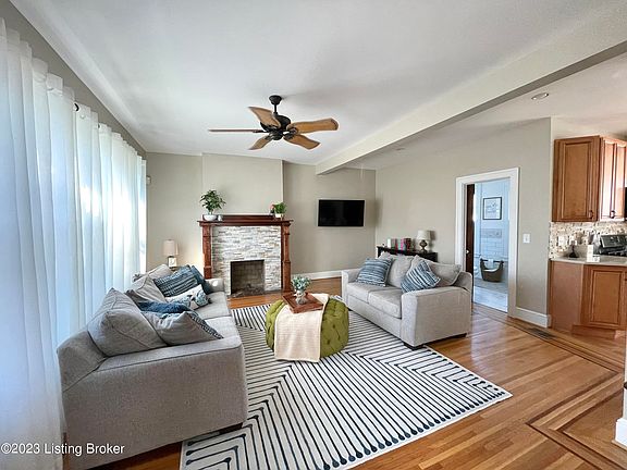 5th image of 932 Keswick Blvd