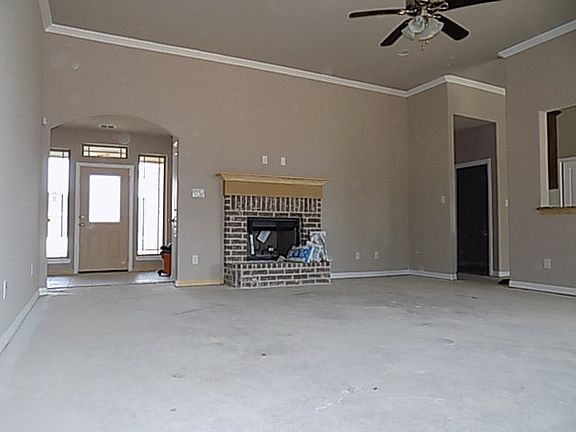 4th image of 4904 Lake Park Dr
