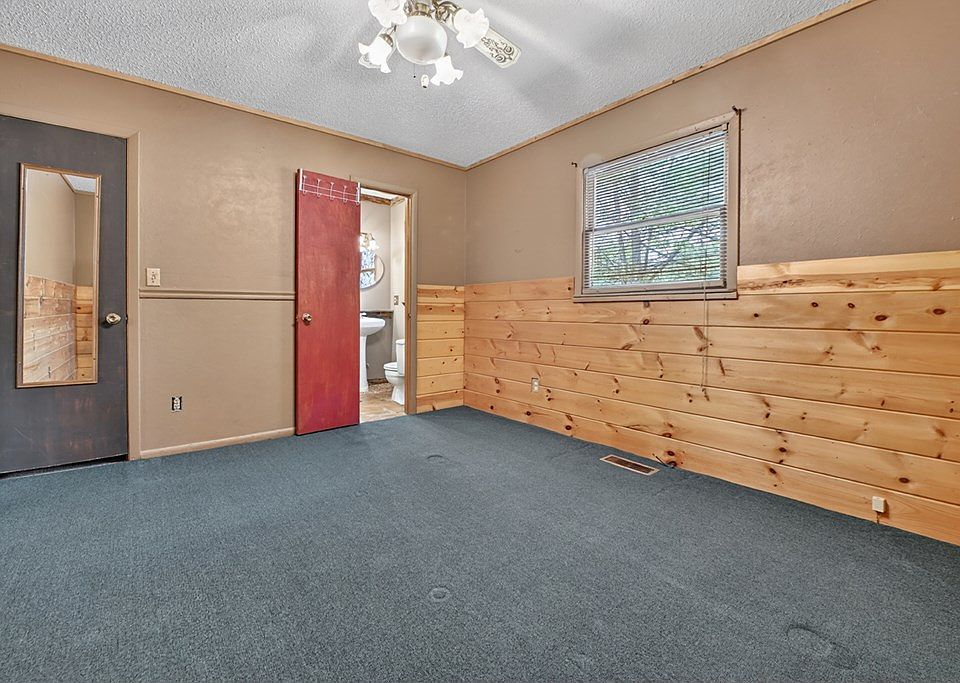 55th image of 111 Candlewood Ln