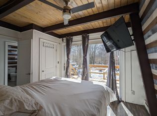 1186 Country Place Dr, Tobyhanna, PA 18466