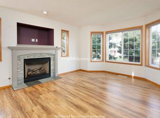 7124 SW Mapleleaf Ct, Tigard, OR 97223