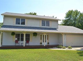 1006 Pine Lake Rd, Collinsville, IL 62234