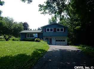 3648 Amber Rd, Syracuse, NY 13215