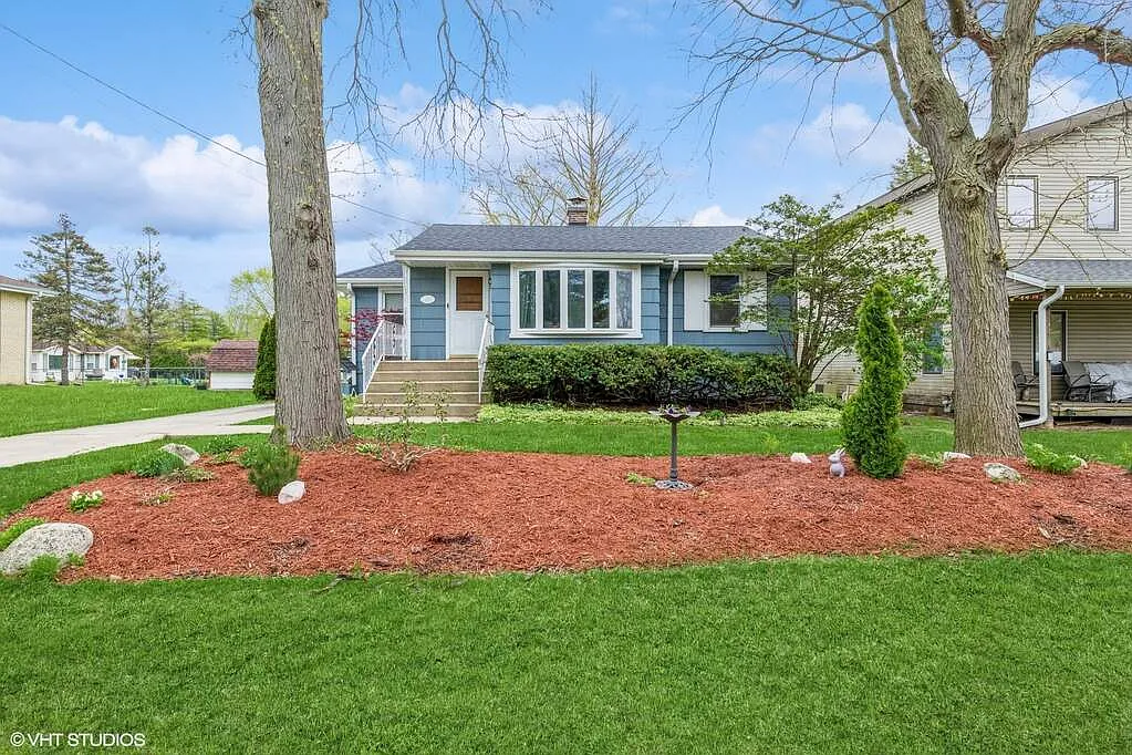 225 N Graylynn Dr photo 1