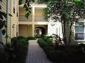 2nd image of 913 Felicity St