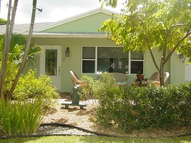 2nd image of 613 Bunting Dr