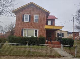 911 Prince Ave, Petersburg, VA 23803