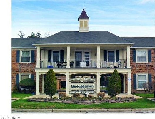 1st image of 2392 Arlington Dr