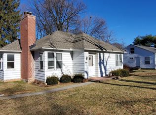 15441 Sabillasville Rd, Blue Ridge Summit, PA 17214