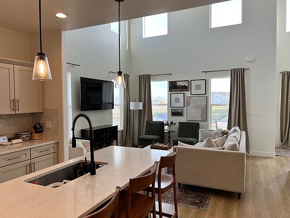 5th image of 3616 W Canyon Falls Dr