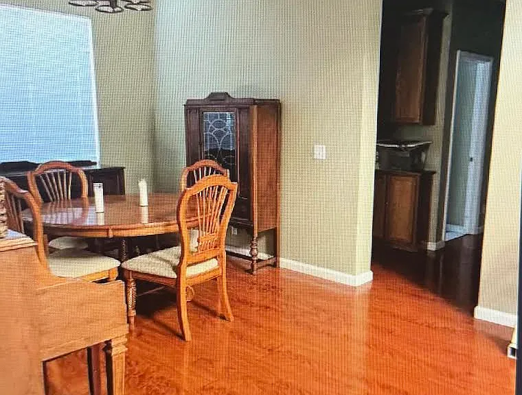 266 Woodfield Ln — Photo 2