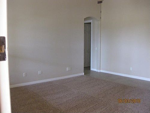 4th image of 10407 N 144th Dr