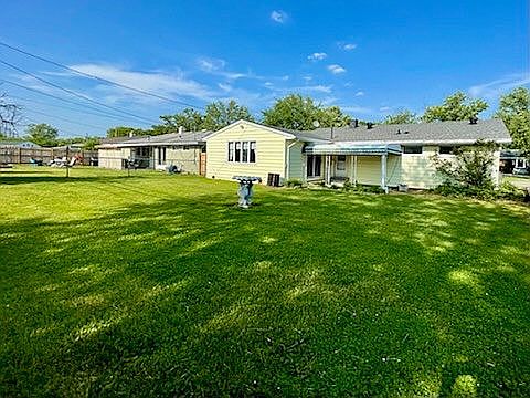 2nd image of 44 Marian Dr