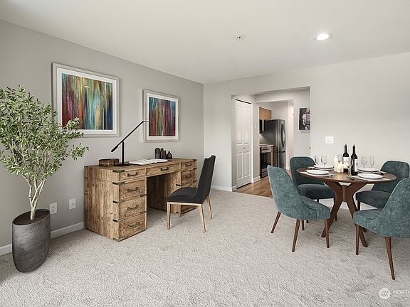 3rd image of 1504 Aurora Avenue N #306