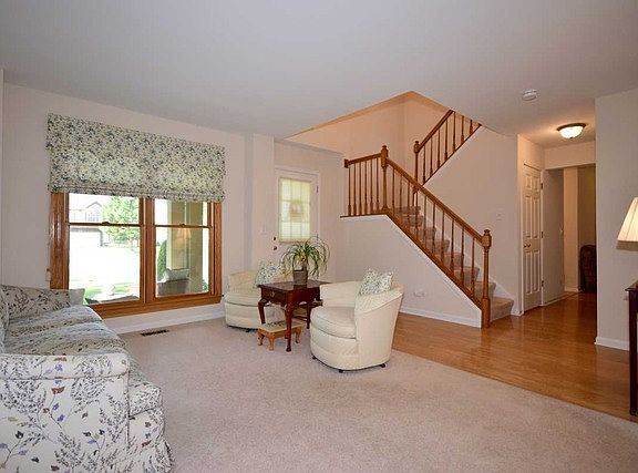 3rd image of 312 Bishop Ct