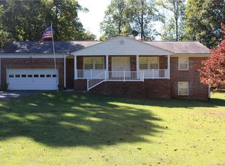 18531 Harrisons Rd, Amelia Court House, VA 23002