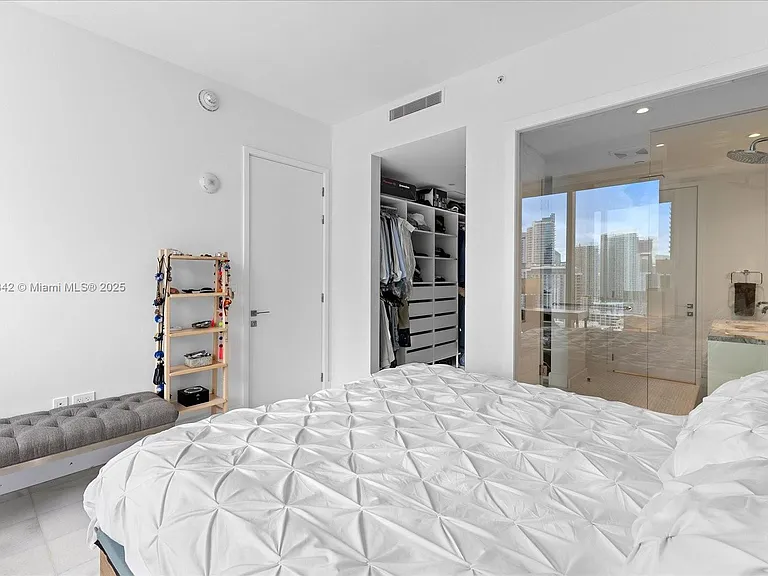 700 NE 26th Ter #2605 — Photo 13