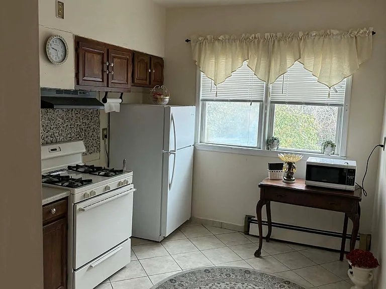 254 Terrace Ave #2 — Photo 15