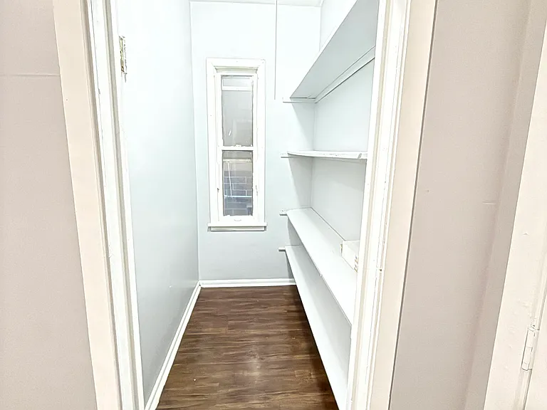 2916 E 91st St #1 — Photo 6