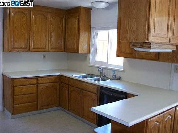 5th image of 804 Jefferson Ave