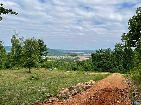 4th image of 646 Keel Mountain Rd
