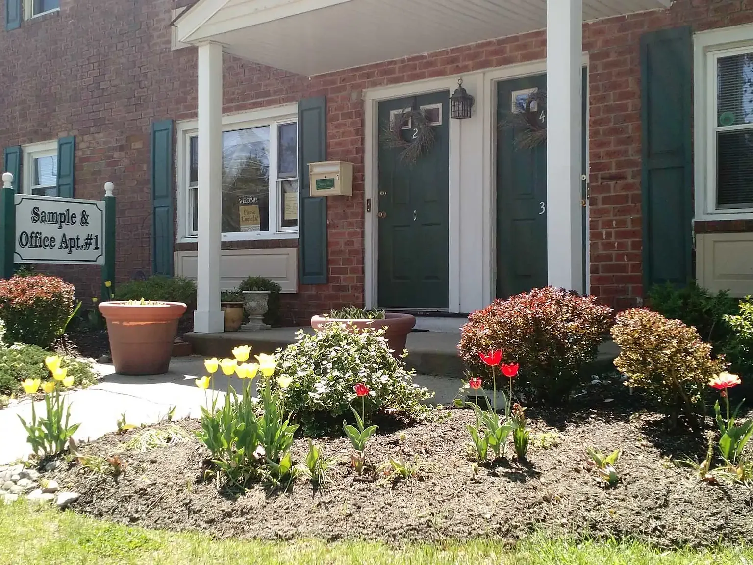 Walnut Bay Apartments — Photo 2