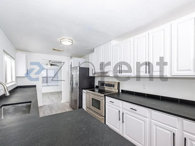 8151 Cantura Mls — Photo 10