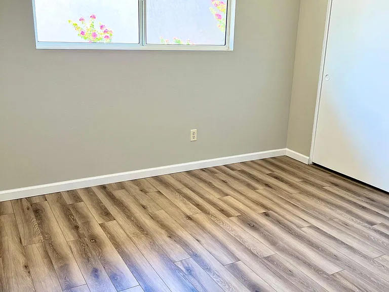 37657 Bankside Dr — Photo 5