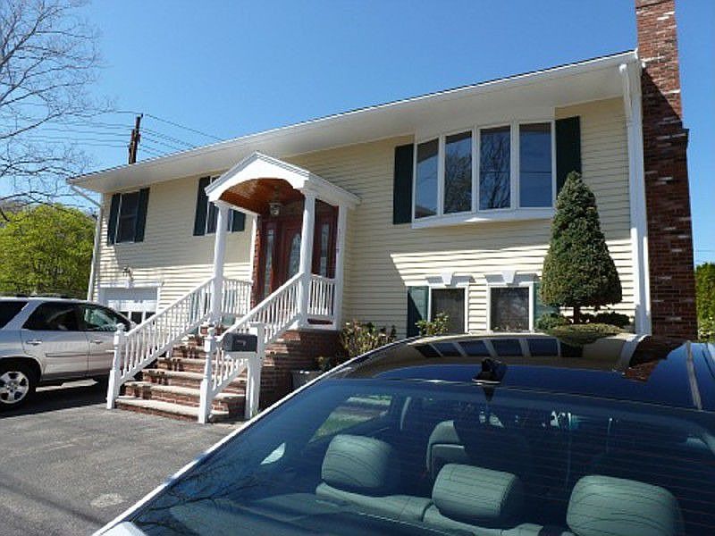 1st image of 321 North St