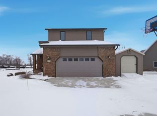 6005 S 30 W, Wolcottville, IN 46795
