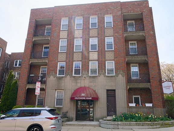2nd image of 52 Strathmore Rd APT 44