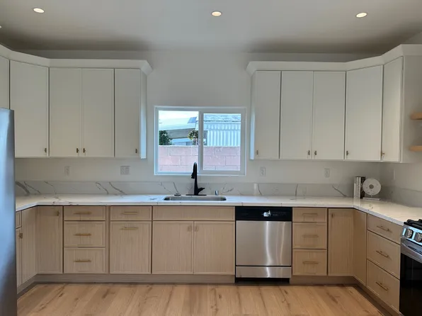 4917 W Flight Ave #2, Santa Ana, CA 92704