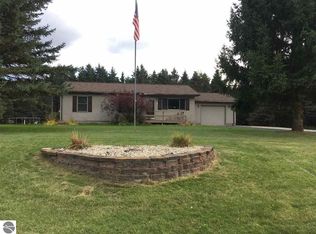 104 Quail Dr, Buckley, MI 49620