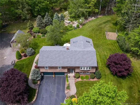 95 B Airline Road, Clinton, CT 06413