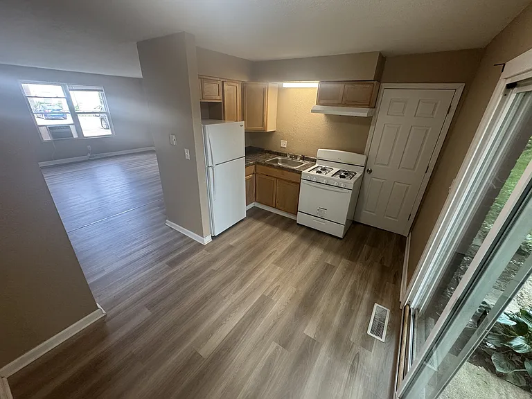 2032 Westgate Dr #5 — Photo 3