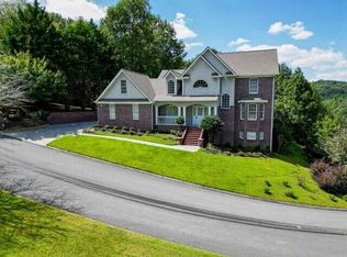 250 Paradise Dr, Rocky Face, GA 30740