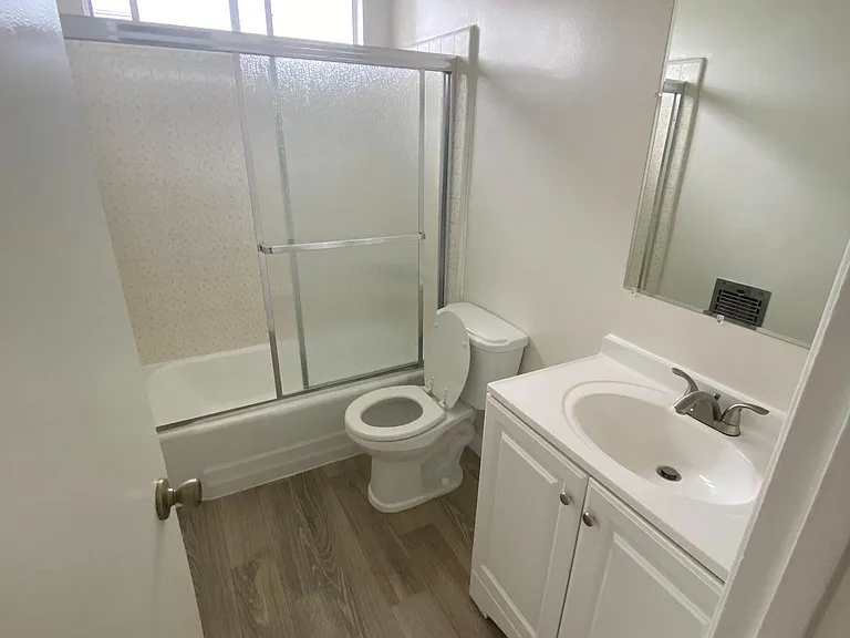 12215 Culver Blvd #3 — Photo 11