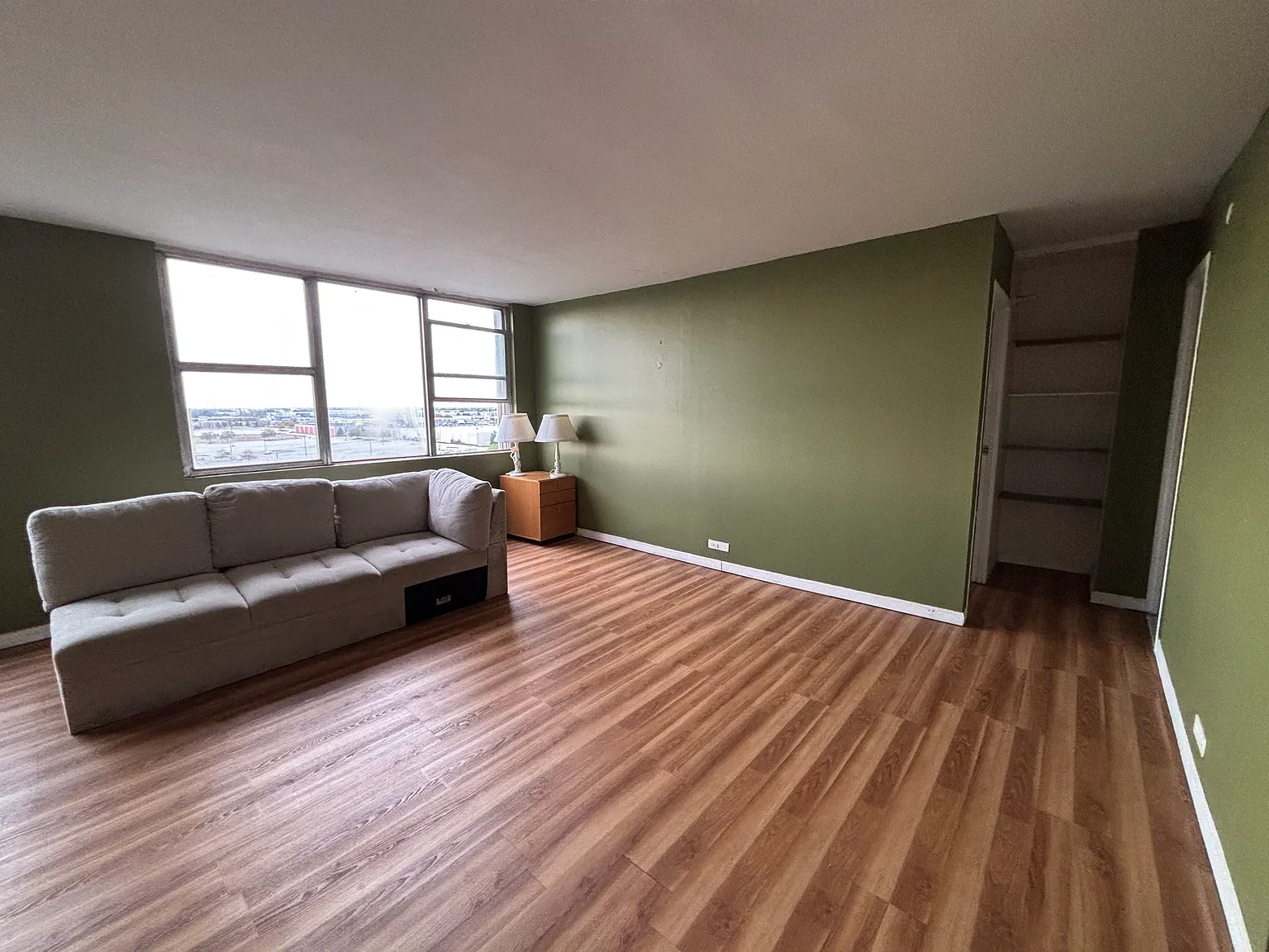 1 bed, 700 sqft, $1,100 — Photo 4