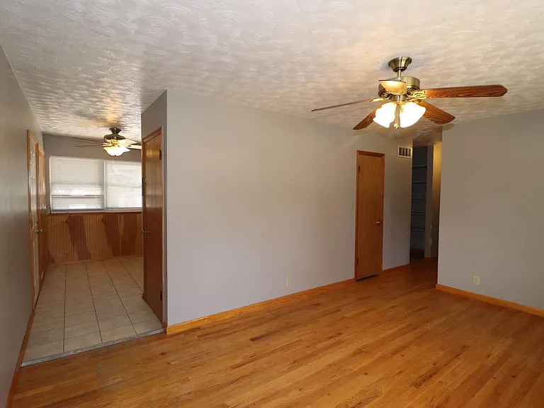 510 Maple St — Photo 5