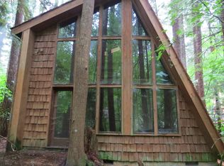 21238 E Crater Ct, Rhododendron, OR 97049