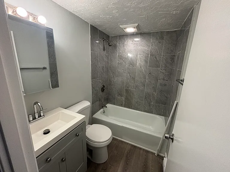 8 Lanesboro Rd #1 — Photo 2
