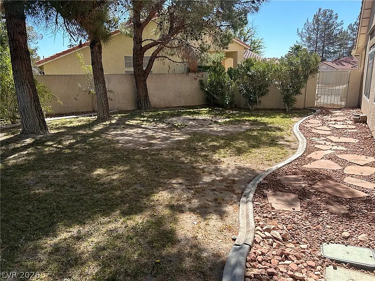 604 Palmwood Ln — Photo 24